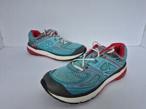 Topo Ultrafly Blue Red Womens US Size 8.5 Running Shoes